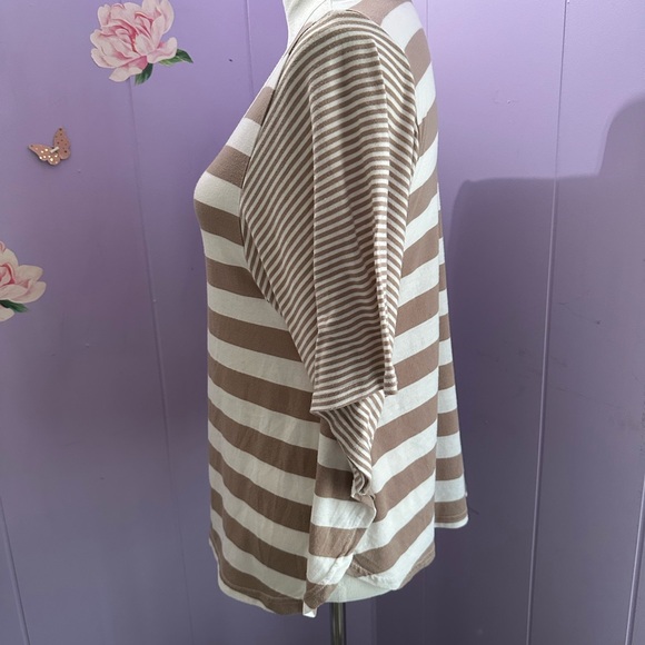Nine 1 Eight Tan and Ivory Striped Tunic Style Shirt with Bat Wing Sleeves - Picture 3 of 9